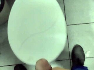 masturbating at work feels so good