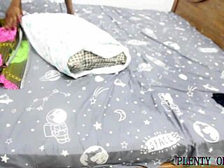 bbw housewife seducing the room keeper with a hot blowjob