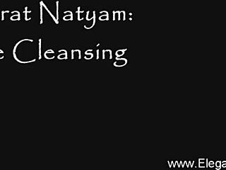 brunette beauty flaunts natural curves in sensual display!