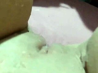 Babe Masturbates With Fingers On Pussy