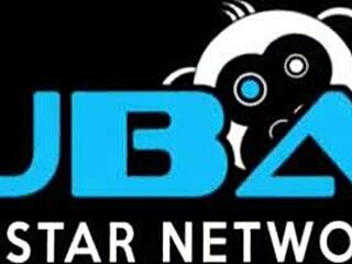 London Keyes Masturbates with Hitachi on Kitchen Floor