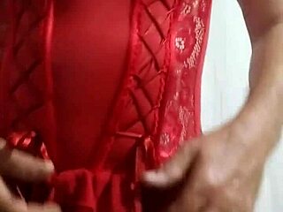 Crossdresser exclaims, 'I'm a slut while she bathes!'