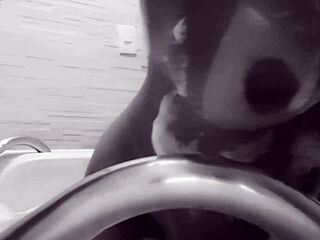 MILF Teacher Masturbates Pussy in Bubble Bath!