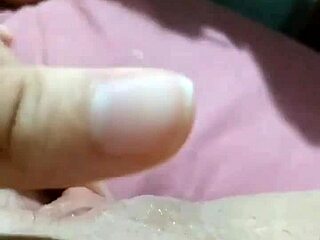 Babe Masturbates With Fingers On Pussy