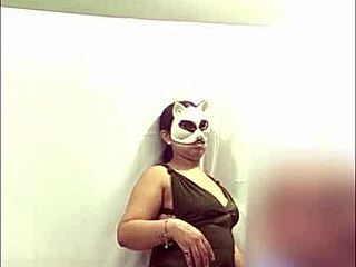 Getting ready for a livestream in a social network do you like my dress wanna see me live damaslatinasnet