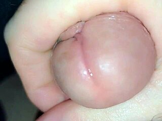 chubbykaot lying in bed, watching porn and masturbating close-up 😏