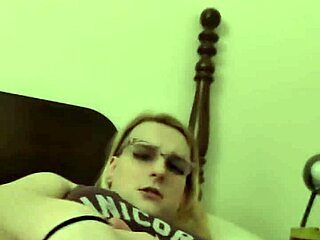 holy fuck balls love fingering myself