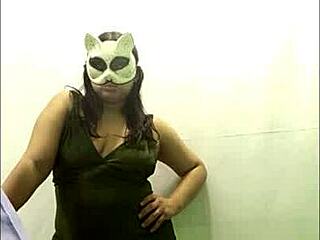 Getting ready for a livestream in a social network do you like my dress wanna see me live damaslatinasnet