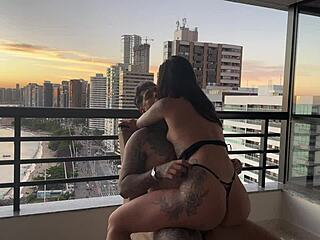 Sentei gostosinho até ele gozar tudo - no pôr do sol é mais gostoso 😍