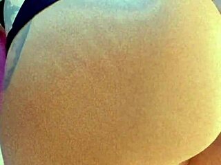 big housewife gets pussy fucked