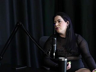 pri melancia has 128cm ass, bisexual, prefers men with big dicks