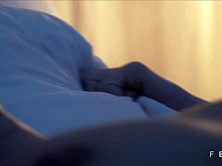 Dread Hot And Emme White Fucking Passionately In Bed - Fever