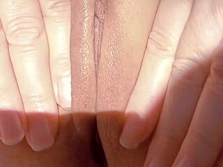 maturemons early morning masturbation