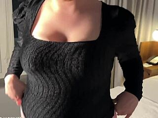 Curvy step sister poses for art project