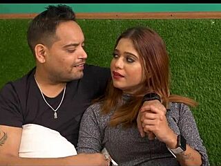 naughty indian girlfriend's first sex with new bf!