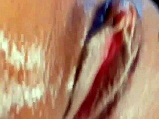 big housewife gets pussy fucked