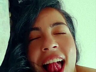 Hot Brunette Latina Morena Batendo Siririca With Big Natural Tits