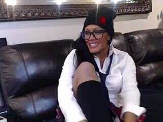 big tits thick legs maxine x wants to test her sex toy for orgasm and squirting.