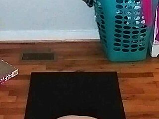 Hot Mature Babe Doing Morning Yoga to Start the Day