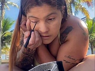 Estou na praia com tesao vou ficar me exibindo aqui pra macho