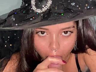 pov de halloween da bruxinha debora prado batendo punheta no meu pau grande