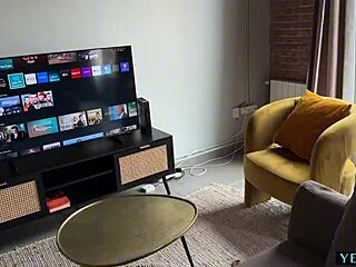 he caught his chinese step sister sending nudes