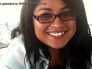 Jessica Delivers Passionate Footjob and Handjob Leading to Cumshot in Flip Flops