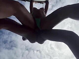 Amigos transam gostoso no meio do mato e cai na net