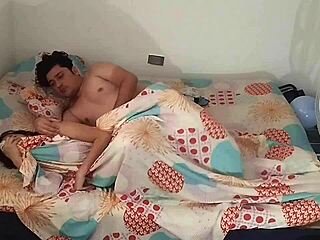 abri�ndole el hueco vaginal a mi amante venezolana es una zorra