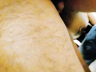 Intriguing gym encounter where bro fucks muscular slutty girl without condom in doggystyle