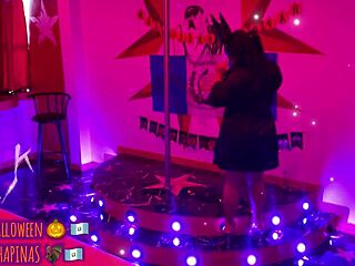 i see the playboy bunny saying happy halloween on the runway, her beautiful chapina