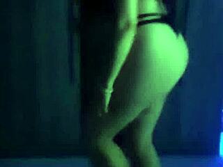 gostosa bunduda halloween lingerie tease 😈