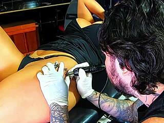 vloog essa morena deixou o tatuador maluco 😘