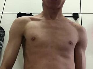 Novinho Pauzudo Gozando Muito Gostoso!