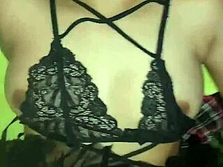 mi hermosa amiga otaku me deja follarla despues de ir a convencion parte 2, con creampie y todo