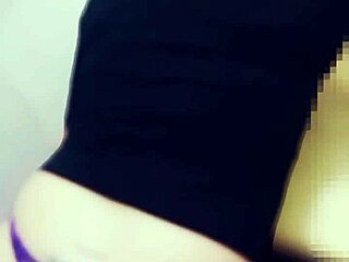 Ay papi as� dame como una putita penetrarme duro que quiero tu lechita