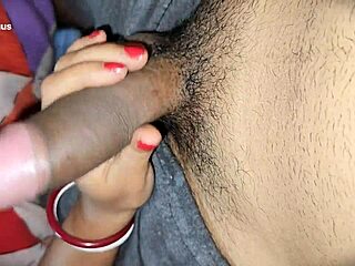 Stepmom Giving Me Handjob For The First Time I Controlled My Cum