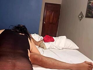 Mature stepmom strips for my blowjob 😏