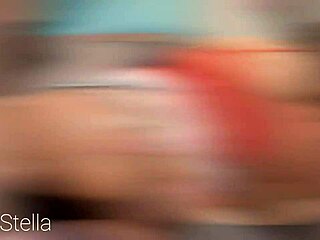 Mrs. Claus handles sleigh repair bill with her ass