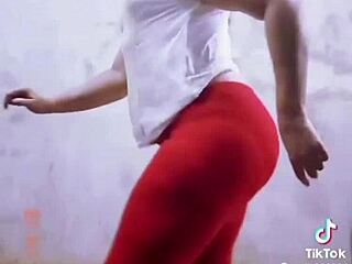 Calcinha Marcando Na Coroa