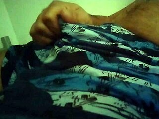 Shikari208 Gives Pleasure To His Dick