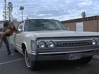 wants sex no relationship? fucks random guy in garage