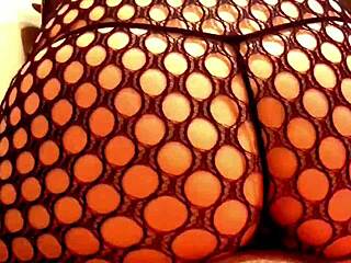 Sexy kundatá holka v spodní prádle