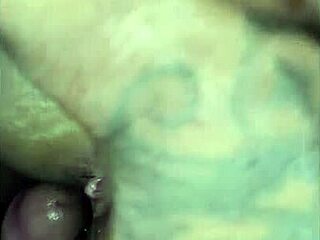 que rico culo de latina joven sexy con ojos marrones