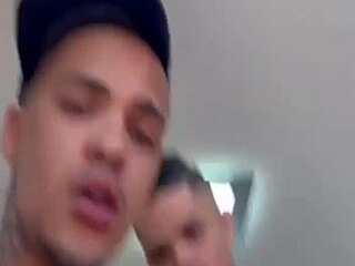 Maloca Sendo Fudido Por Amante Enquanto O Marido Assistia