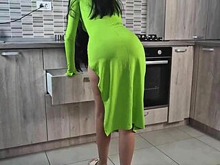 i cum inside stepmothers pussy on kitchen table alone