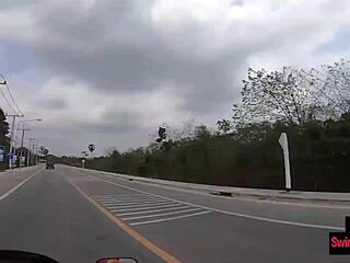 Amateur Asian Teen Sex with Big Dick European Boyfriend After Day Out