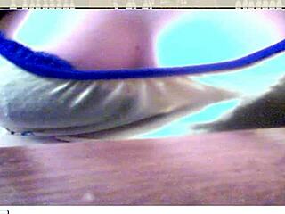 Free teen webcam girl in hot action