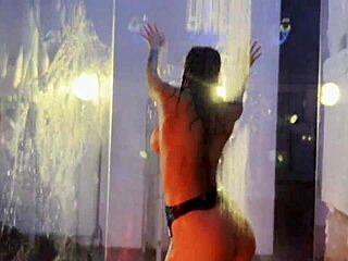 Rock star Monika Fox gets double penetration in shower 😍