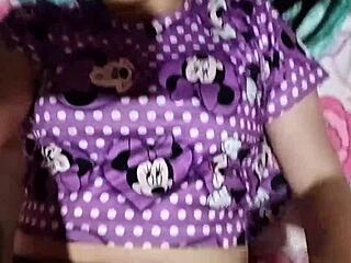 llev� a la de mi vecina a casa y me la foll� en el camino casero real